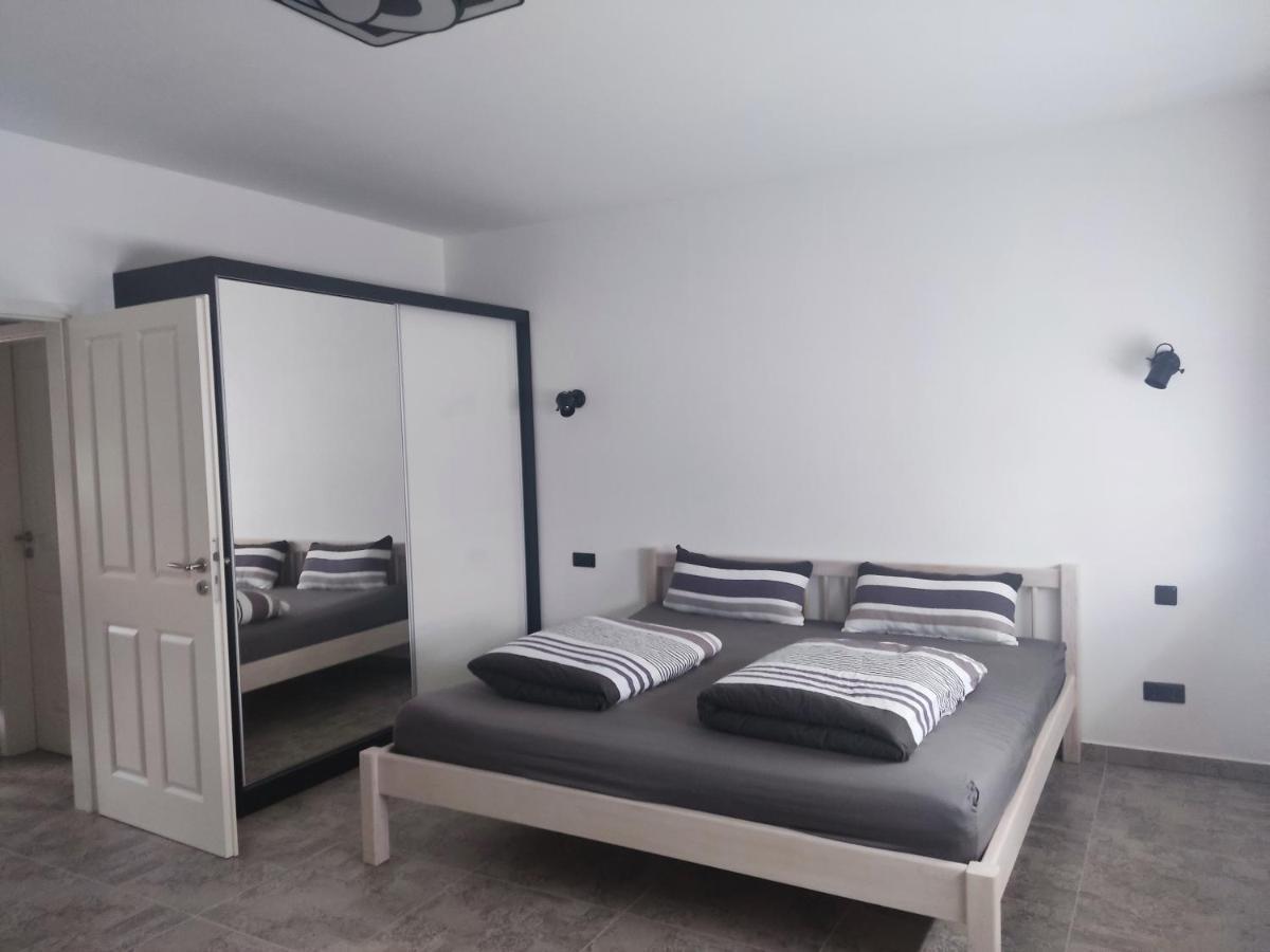Ferienwohnung Am Kapellplatz التوتينغ المظهر الخارجي الصورة